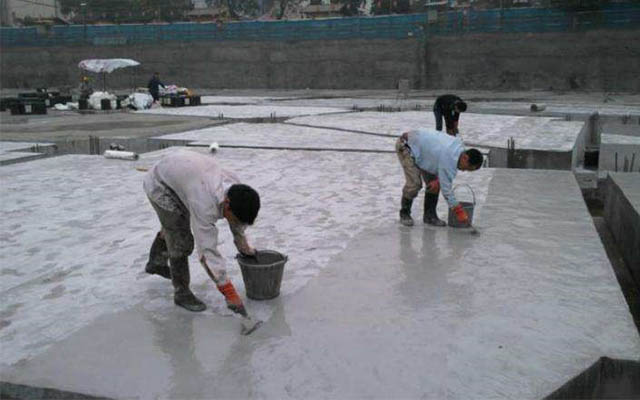 水泥基渗透结晶防水涂料施工现场2